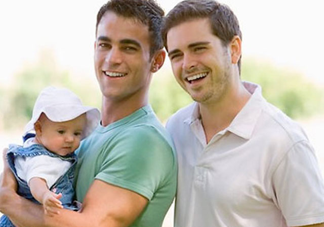 Los hijos de parejas gays son igual de felices que los hijos de parejas heteros