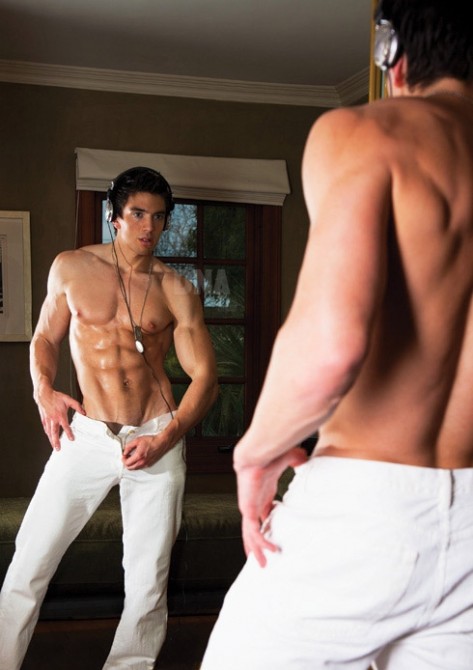 Steve Grand, el cantante country gay