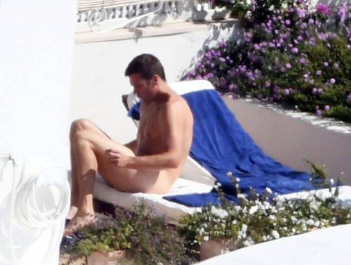 Pillado Tom Brady desnudo