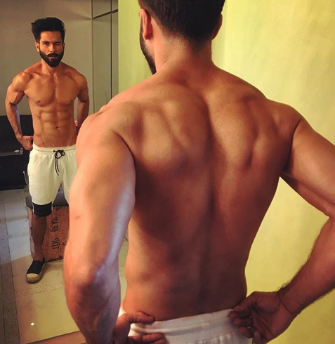 Shahid Kapoor desnudo, el hombre asiático más sexy