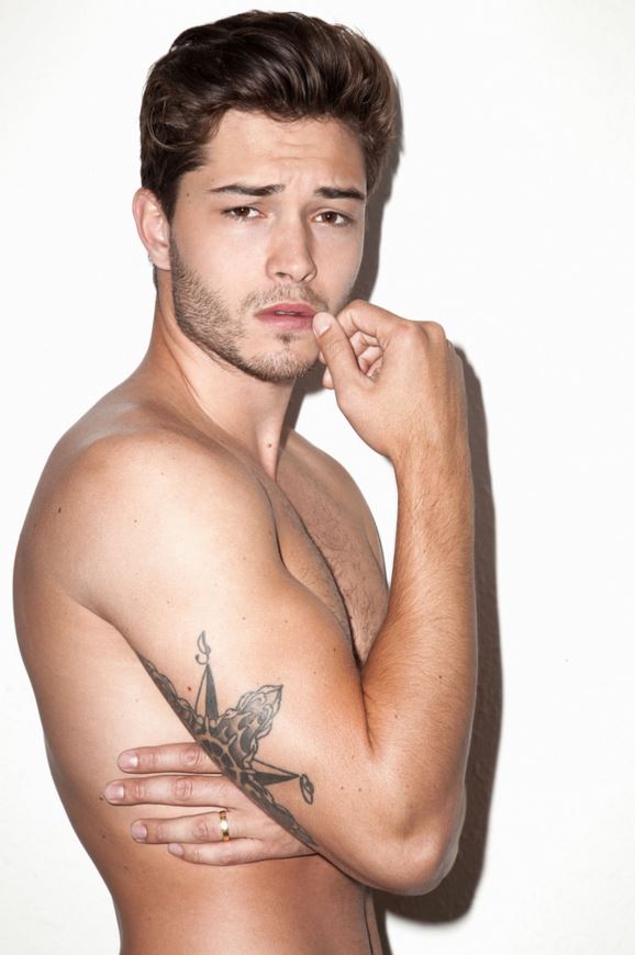 Francisco Lachowski desnudo