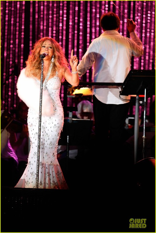 Mariah Carey dislocada en directo