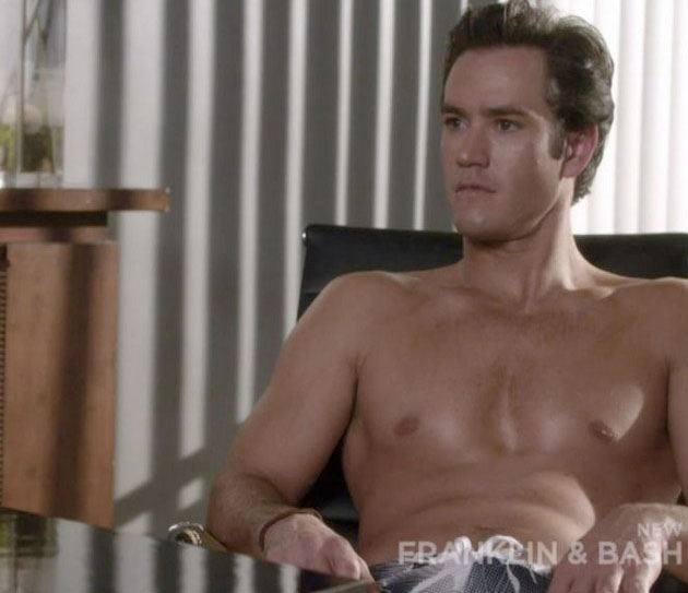 Resultado de imagen para mark paul gosselaar desnudo