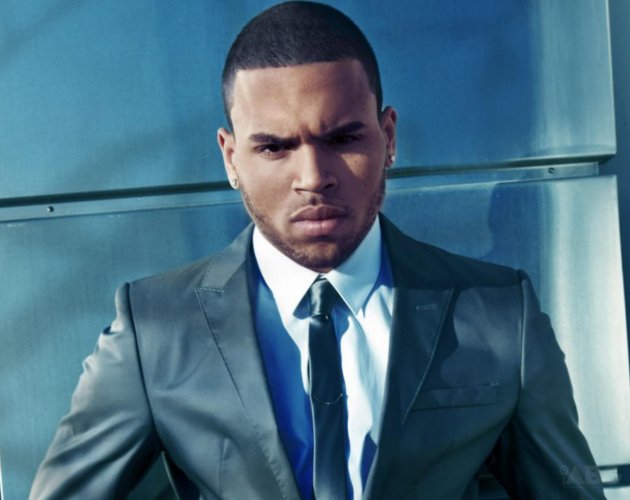 Chris Brown, Al 1 De Billboard Sin Mucha Celebración | CromosomaX