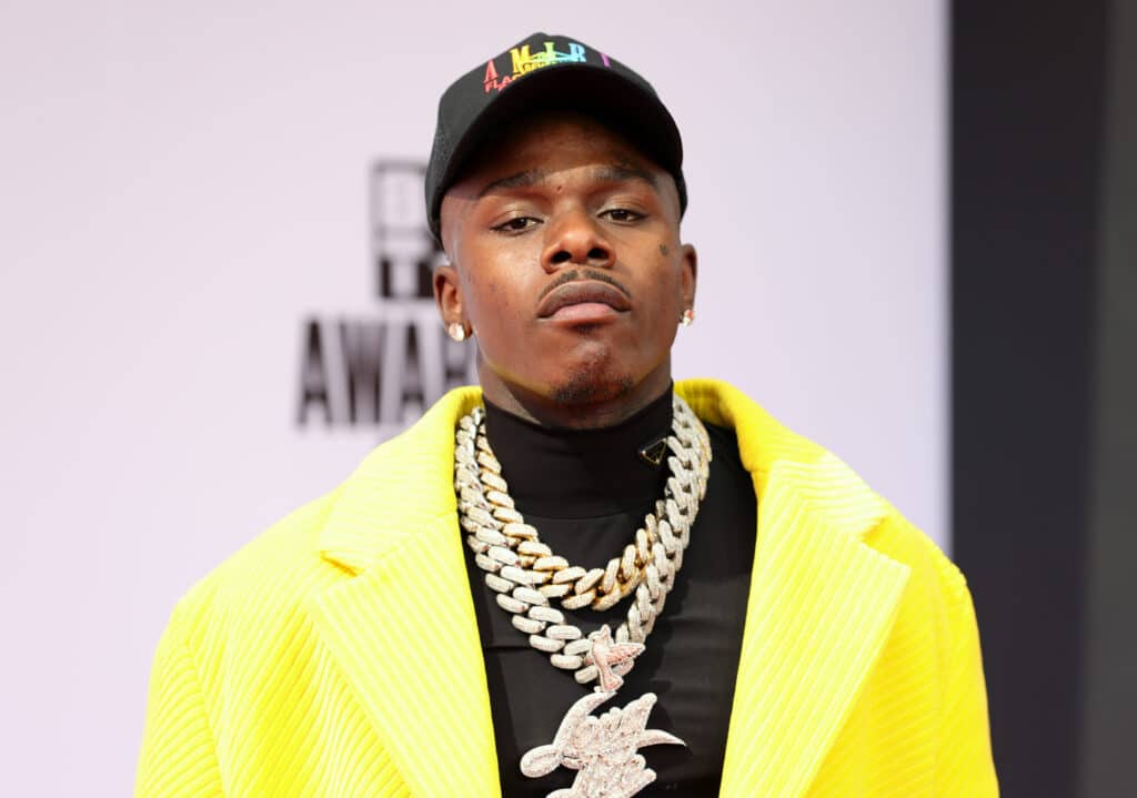 DaBaby Vuelve A Los Escenarios Con Otra Disculpa CromosomaX