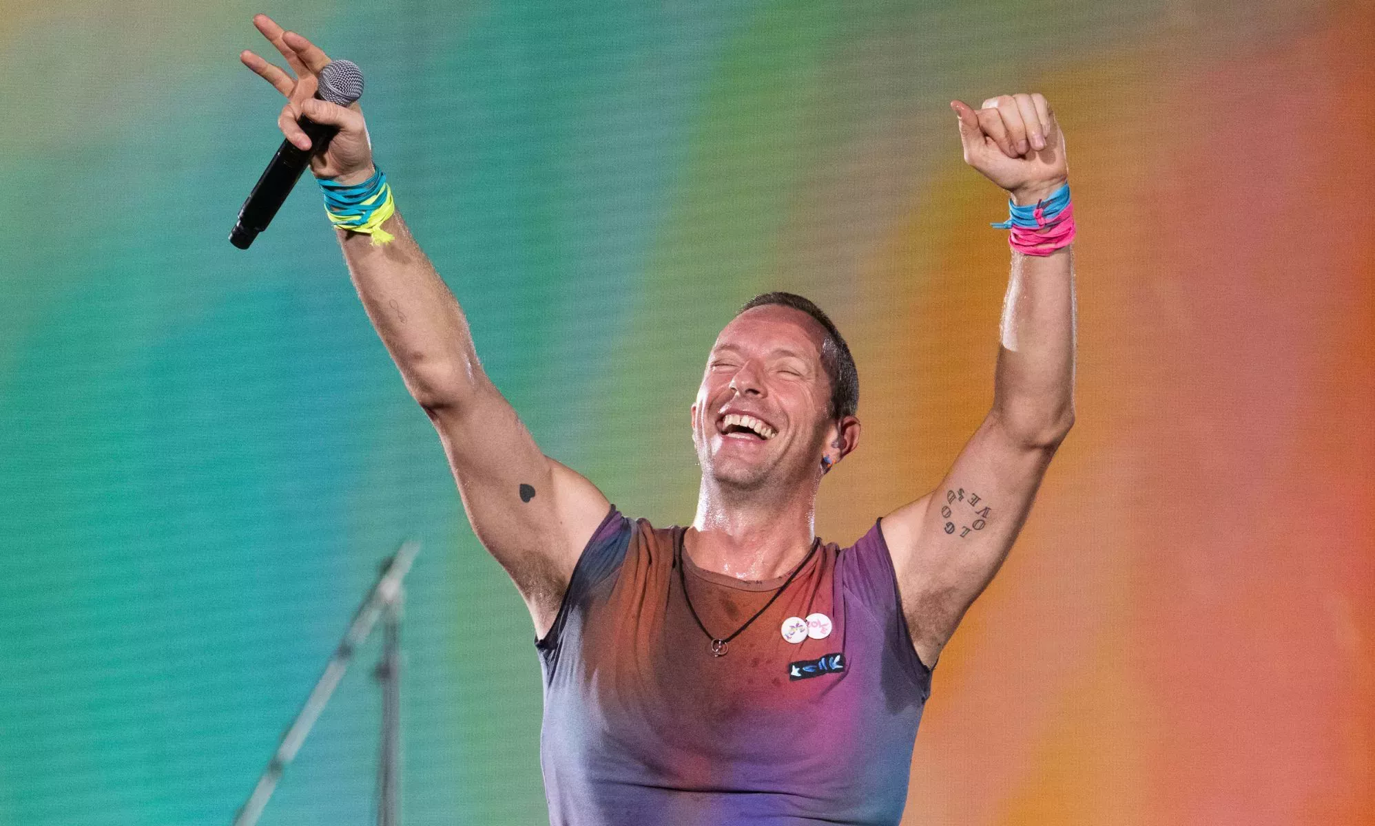 Chris Martin, de Coldplay, elogiado por 