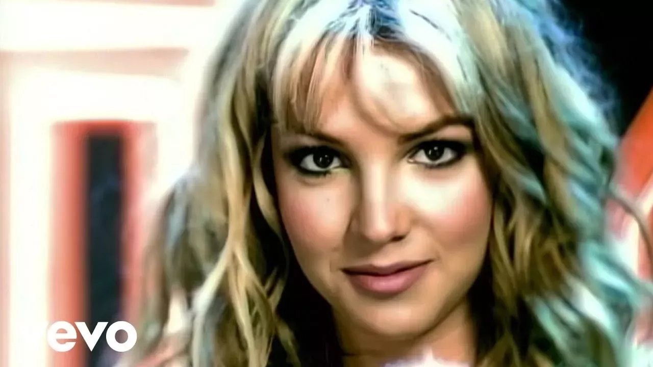 Melissa Joan Hart se arrepiente de haber llevado a Britney Spears menor de edad a una discoteca: 