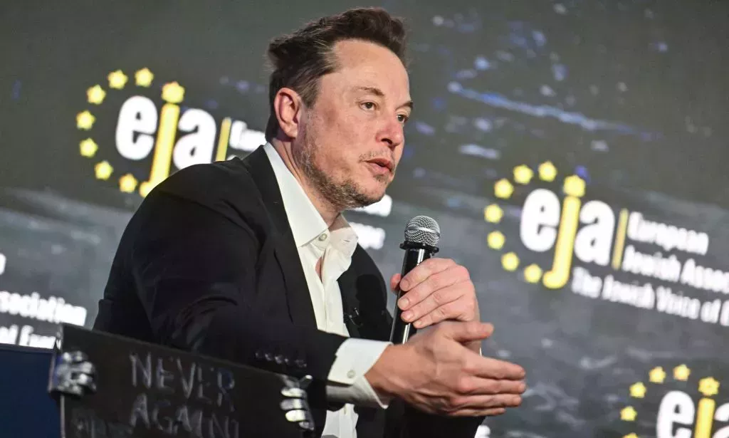 Elon Musk compared the Oscars to a "woke contest".