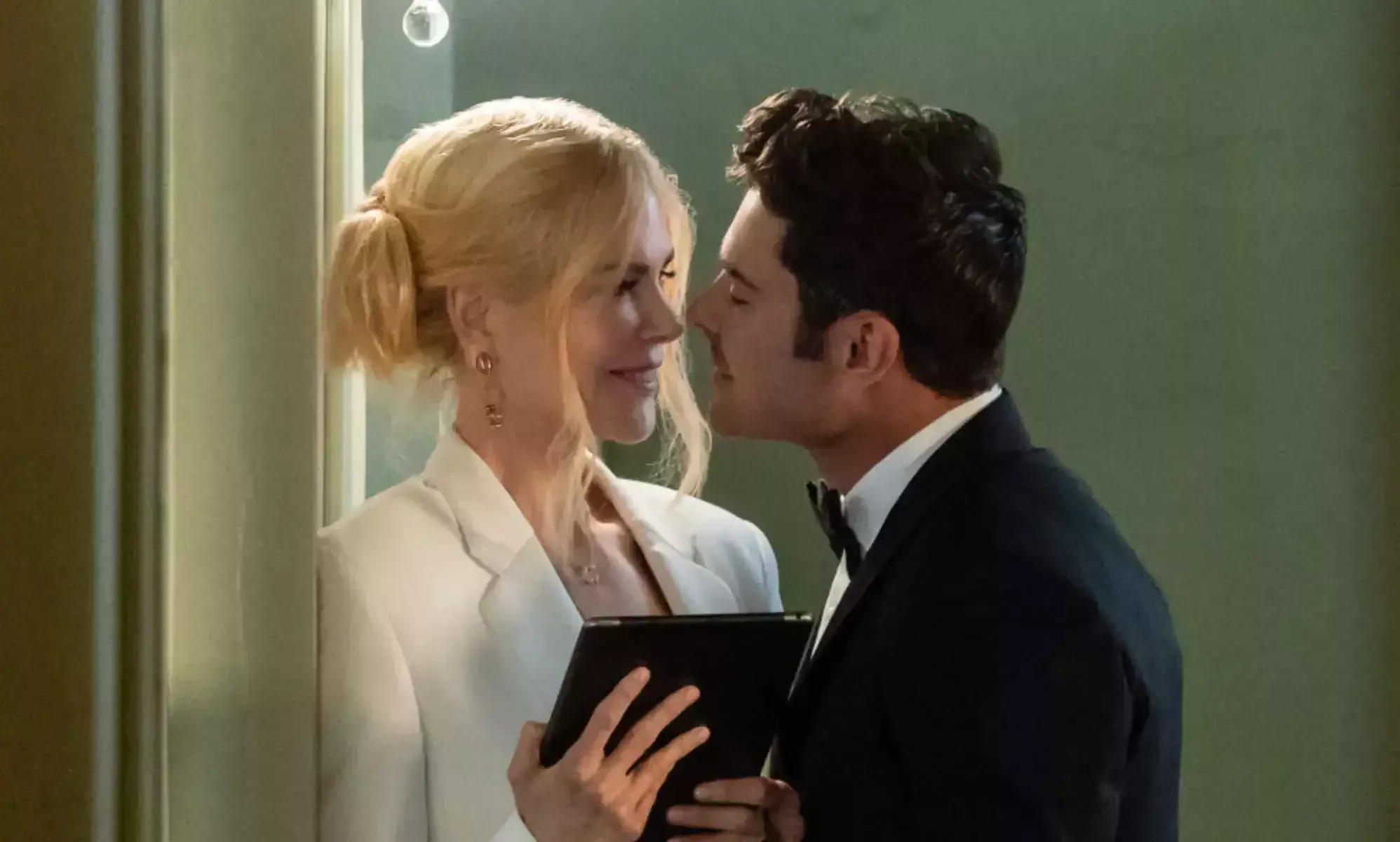 Zac Efron y Nicole Kidman interpretan a amantes de edades diferentes en el primer tráiler de 'Un asunto de familia'