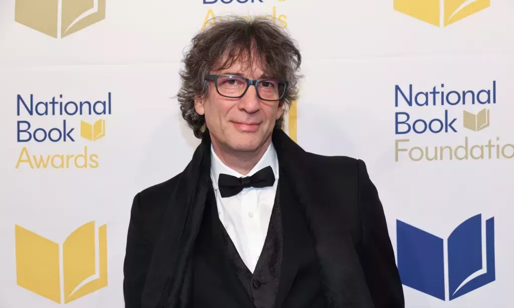 Neil Gaiman puts down boundaries between fans and the third season.