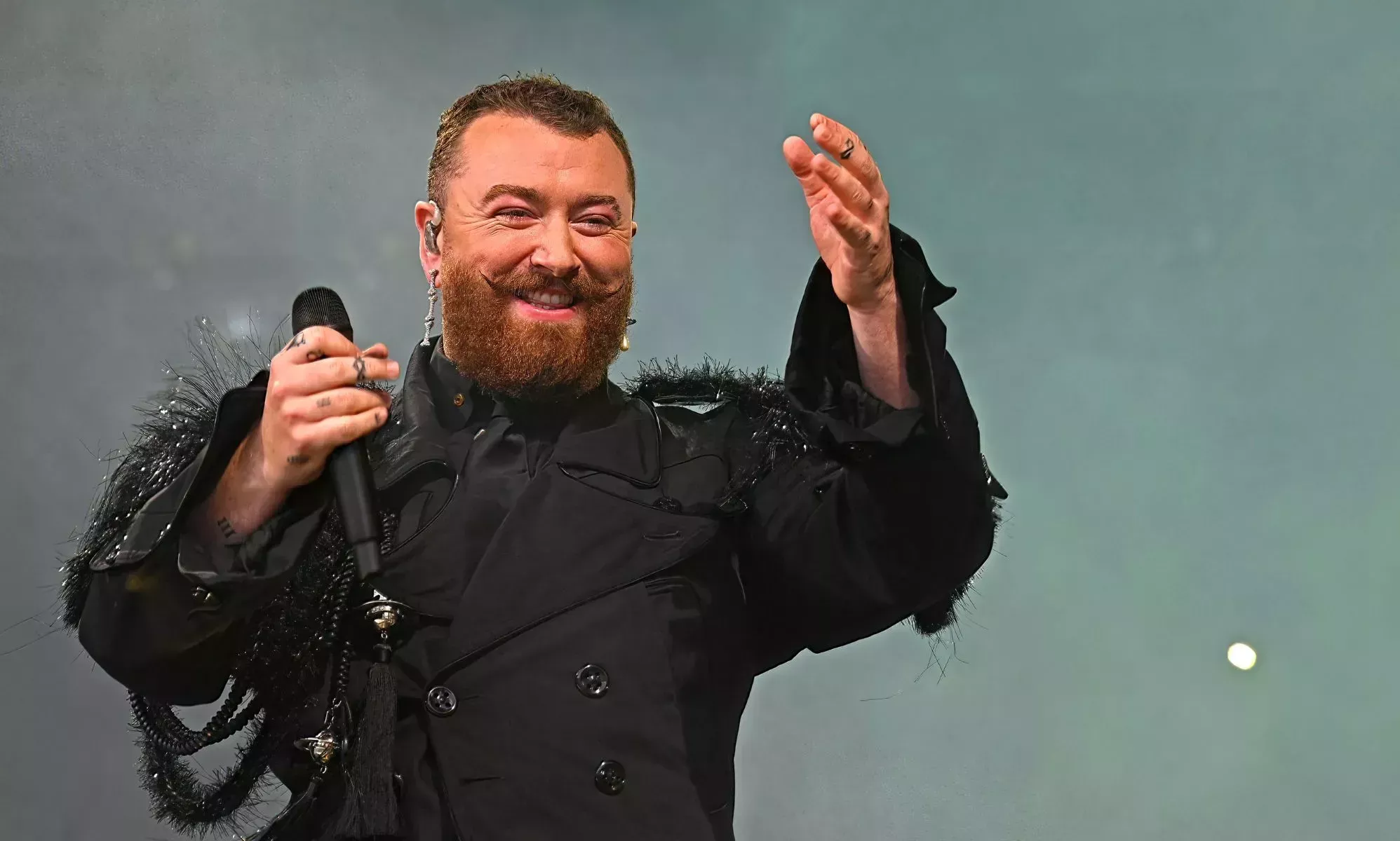 Glastonbury enloquece con la aparición sorpresa de Sam Smith con Disclosure: 'Fenomenal, como siempre'