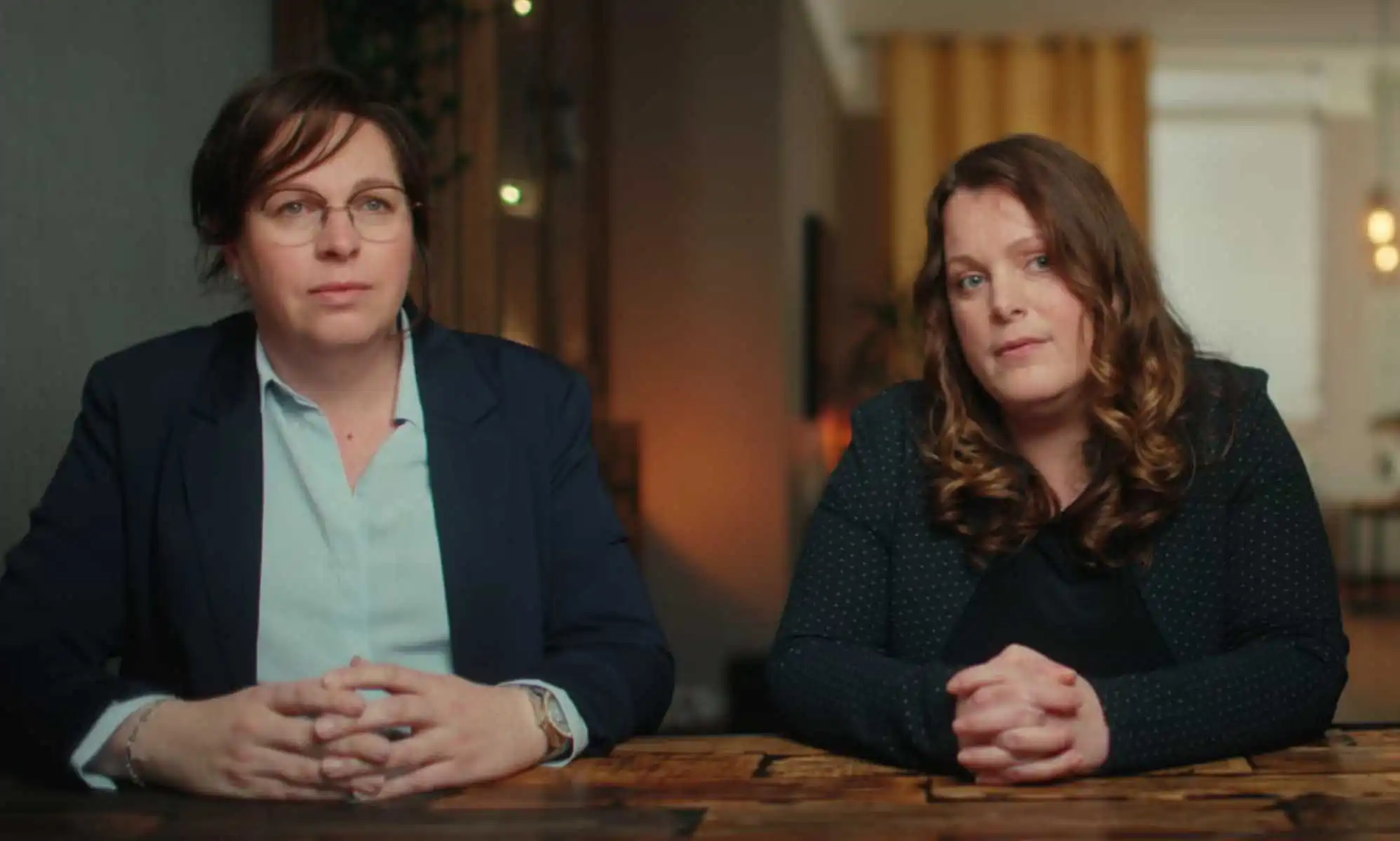 Parejas de lesbianas comparten la experiencia de la donación de esperma en la serie de Netflix El hombre de los mil hijos