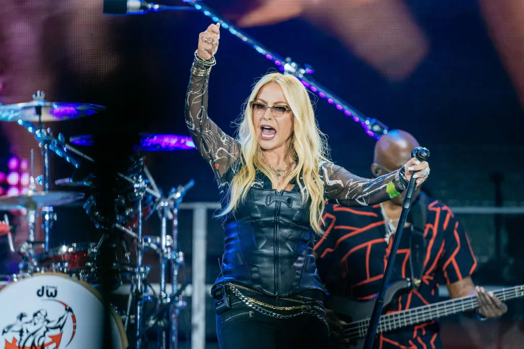 Anastacia habla de las sorpresas de su gira, de sus fans LGBTQ+ y de su pertenencia a la "comunidad de las b*tches fuertes".