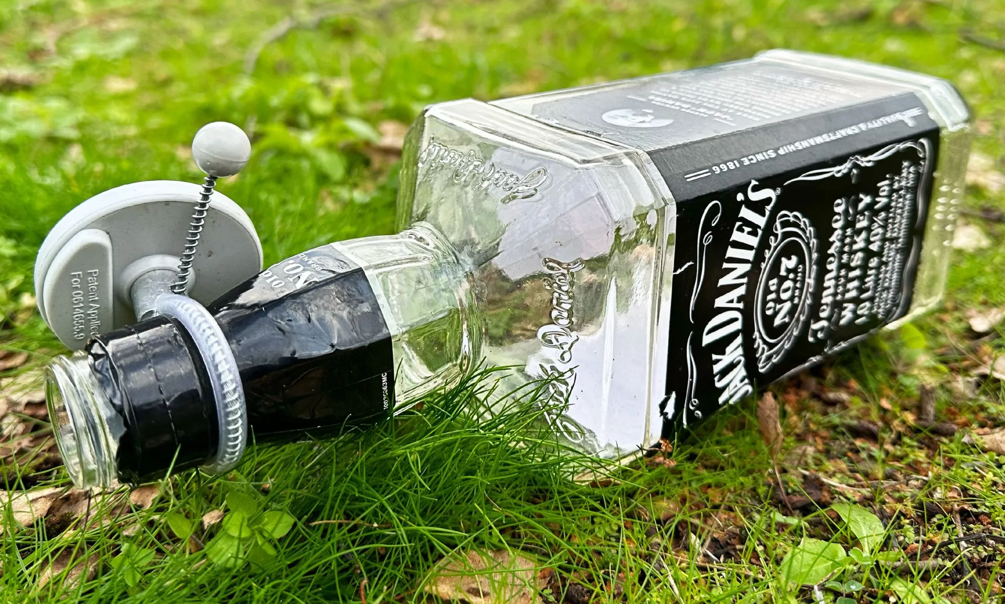 Jack Daniel's abandona las iniciativas de diversidad ante la presión anti-LGBTQ+.