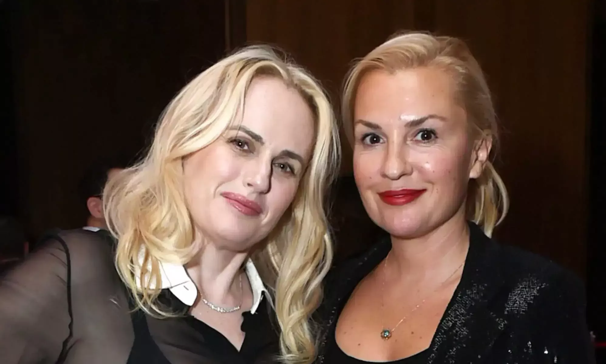 Las novias Rebel Wilson y Ramona Agruma están radiantes en su boda privada en Italia