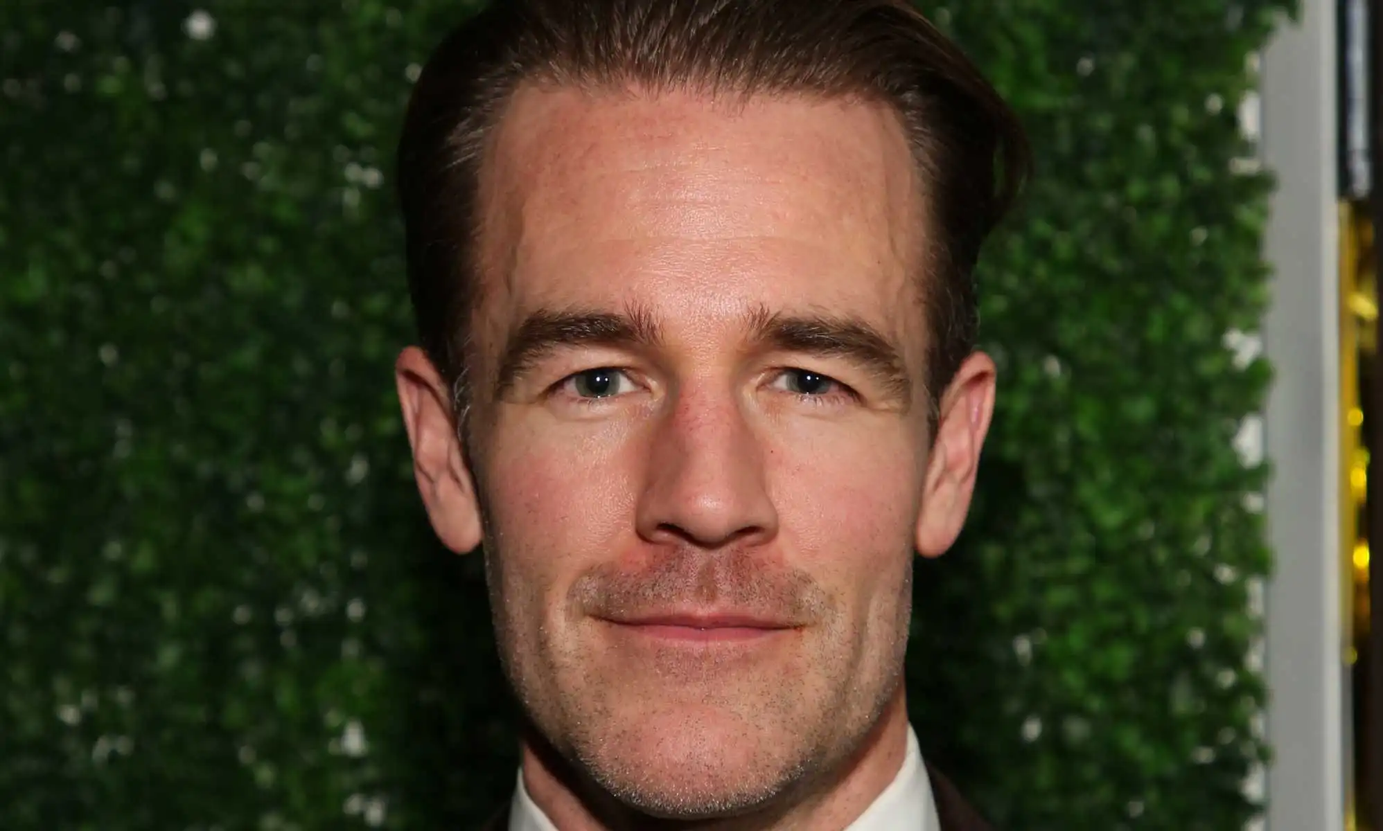 El actor de Dawson's Creek, James Van Der Beek, un firme aliado LGBTQ+, revela su diagnóstico de cáncer