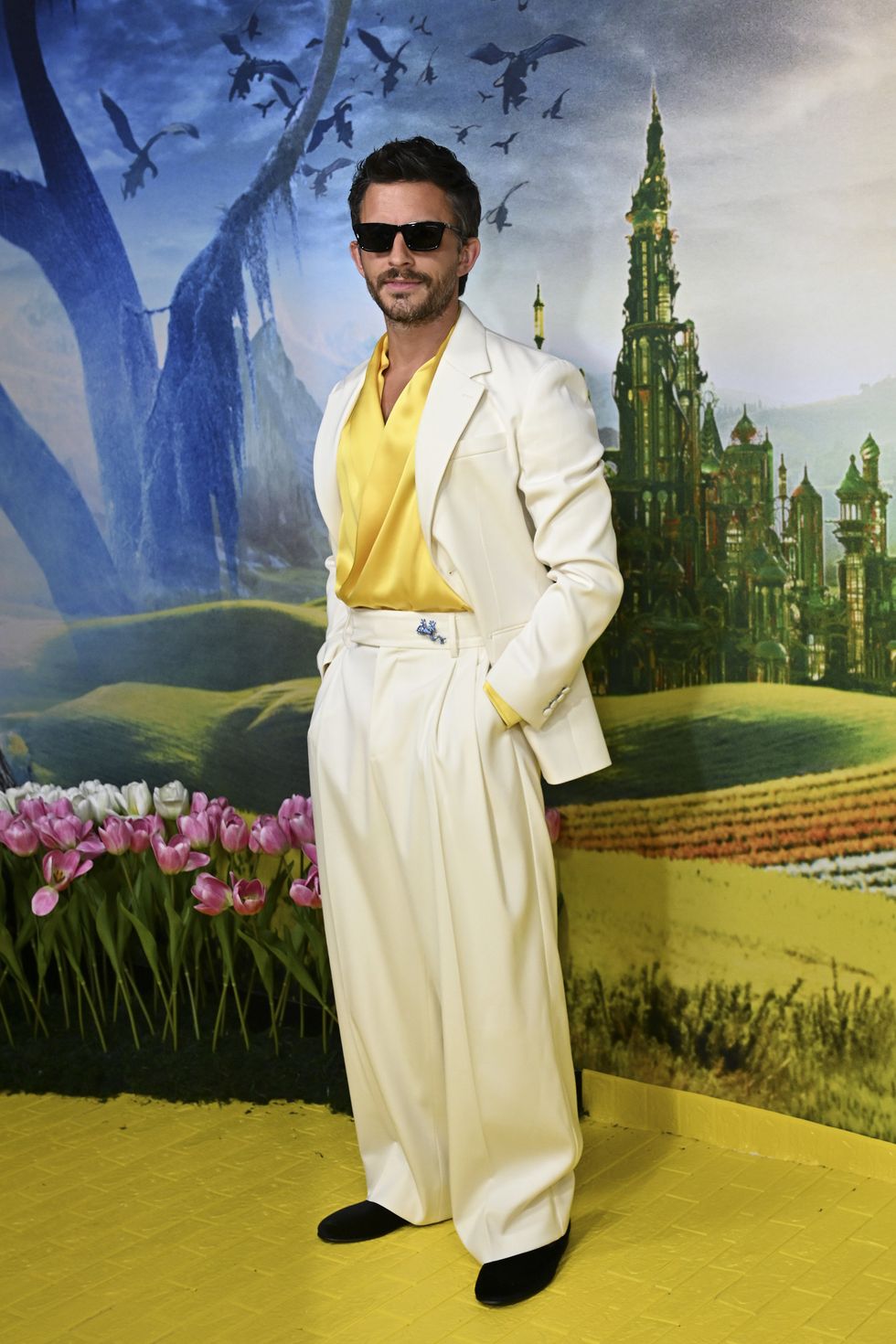 Jonathan Bailey en la premiere de Wicked en Sydney