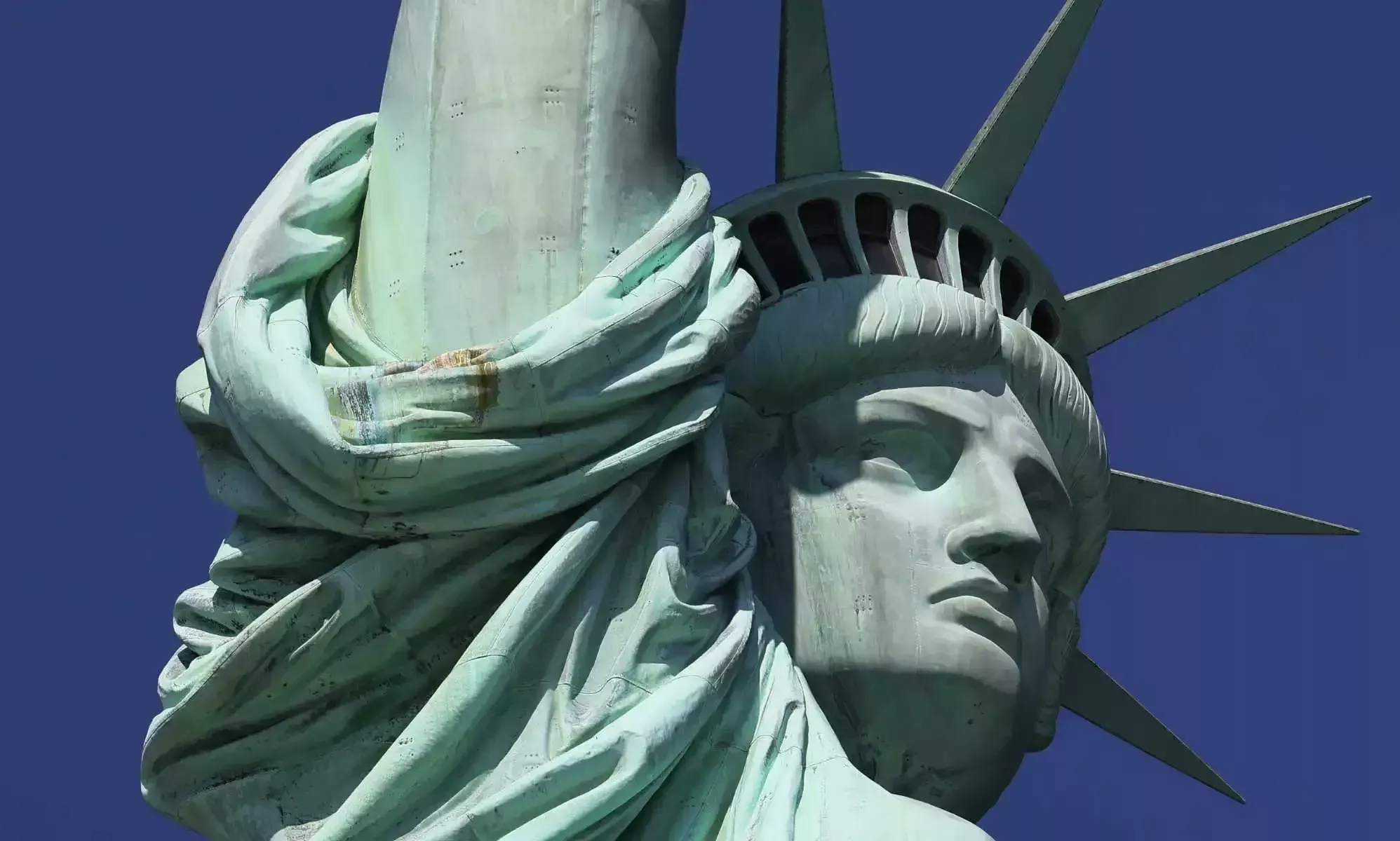 La Estatua de la Libertad ahora está siendo 'transvestigada'. Sí, en serio