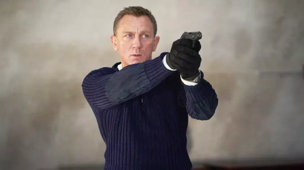 Daniel Craig como James Bond