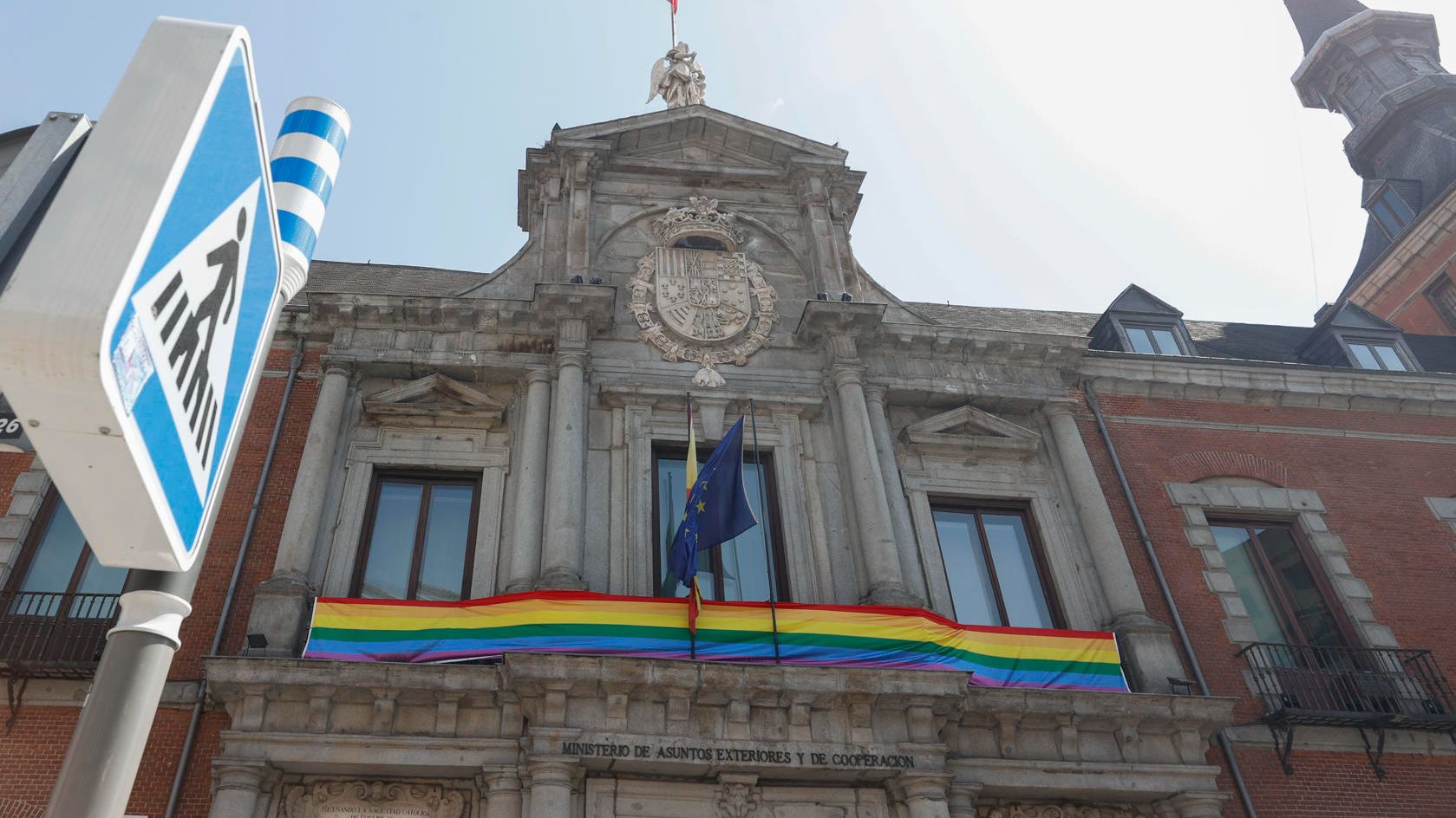 El Tribunal Supremo respalda la exhibición de la bandera LGTBI en espacios públicos durante el Orgullo