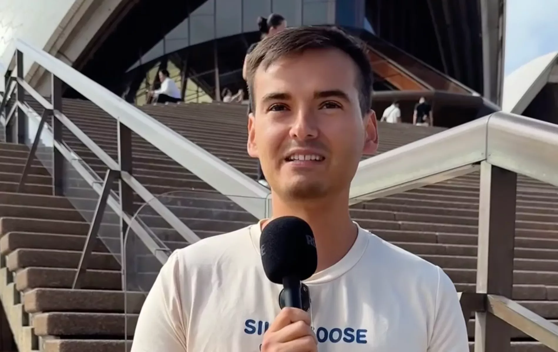 'Senate twink' que supuestamente hizo un video de sexo gay en el congreso finalmente habla