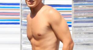 Matt Lanter y su cuerpo blandito