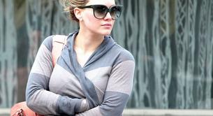 Hilary Duff ataca a un paparazzi con su bolso