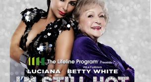 Betty White se une a Luciana para el tema electro 'I'm Still Hot'