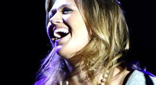 Kelly Clarkson se anima a versionar el 'You're Still The One' de Shania Twain