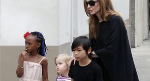 Angelina Jolie prohíbe a sus hijos escuchar a Rihanna