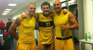 Iker Casillas, desnudo, en calzoncillos y con las Eurocopas