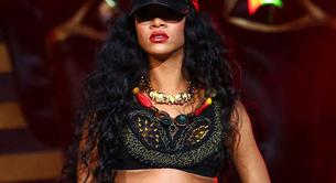 Rihanna actúa borracha en un festival