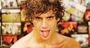 Mika ya no es bisexual: confirma que es gay