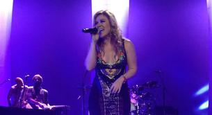 Kelly Clarkson estrena en directo 'Catch My Breath'