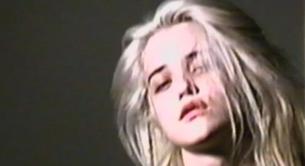 Sky Ferreira estrena vídeo para 'Lost In My Bedroom'