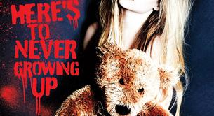 Avril Lavigne estrena al completo su single 'Here's To Never Growing Up'