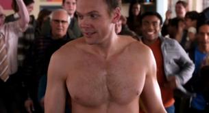 El actor Joel McHale, de 'Community', orgulloso de que piensen que es gay