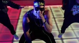 Sky Blu, de LMFAO, aburre con su vídeo 'Pop Bottles'