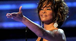 Aterrizaje de emergencia de un avión debido a una fan de Whitney Houston