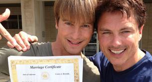 John Barrowman de 'Doctor Who' y 'Torchwood' se casa con su novio