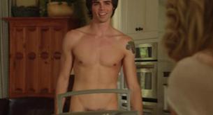 El actor de 'Modern Family' Reid Ewing, desnudo en su nueva peli '10 Rules for Sleeping Around'