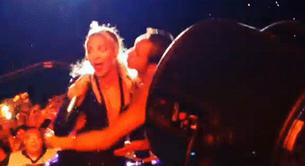 Beyoncé atacada por un fan en directo