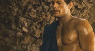 Henry Cavill, casi desnudo en una escena eliminada de 'The Immortals'