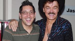 Randy Jones, el cowboy de Village People, prepara boda gitana con su novio