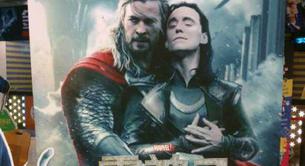 Un cine de Shangai expone por error un cartel gay de 'Thor 2'