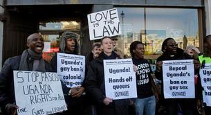 Uganda aprueba una ley contra la homosexualidad