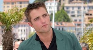 Robert Pattinson desnudo en plena madurez