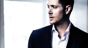 Jensen Ackles, de 'Supernatural', posa para 'Harper's Bazaar'