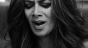 Nicole Scherzinger llora en el vídeo de 'On The Rocks'