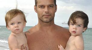 El hijo de Ricky Martin le pregunta si salió de su tripa